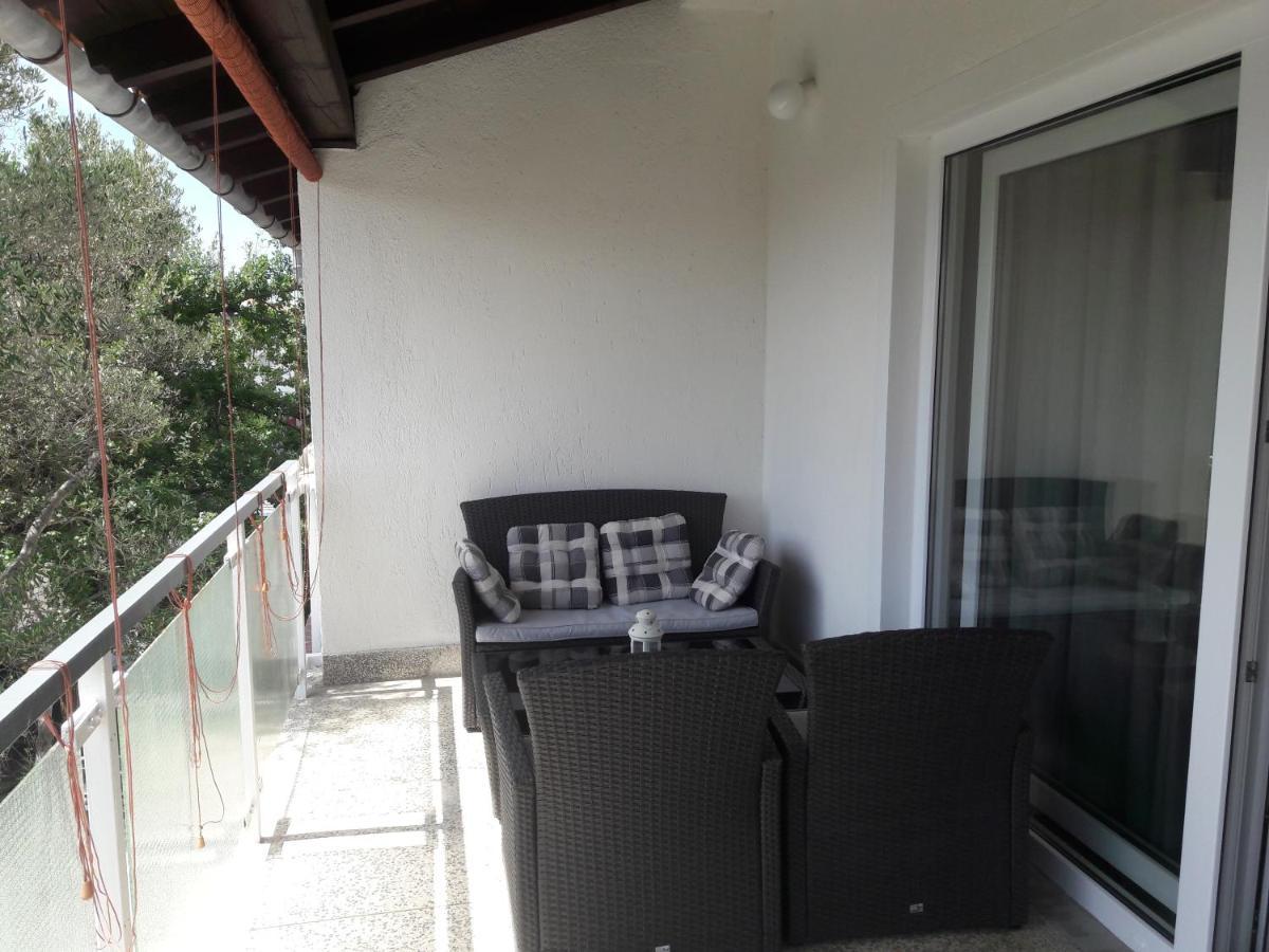 Apartman-Maja-Krk Krk Town Exterior photo
