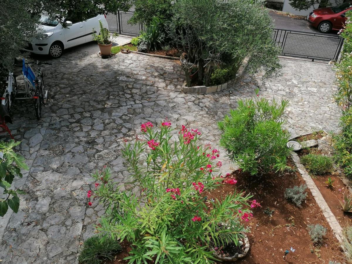 Apartman-Maja-Krk Krk Town Exterior photo